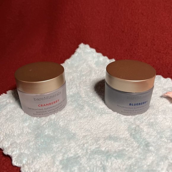 **CLOSET ON HOLD**BARE MINERALS - Picture 7 of 15